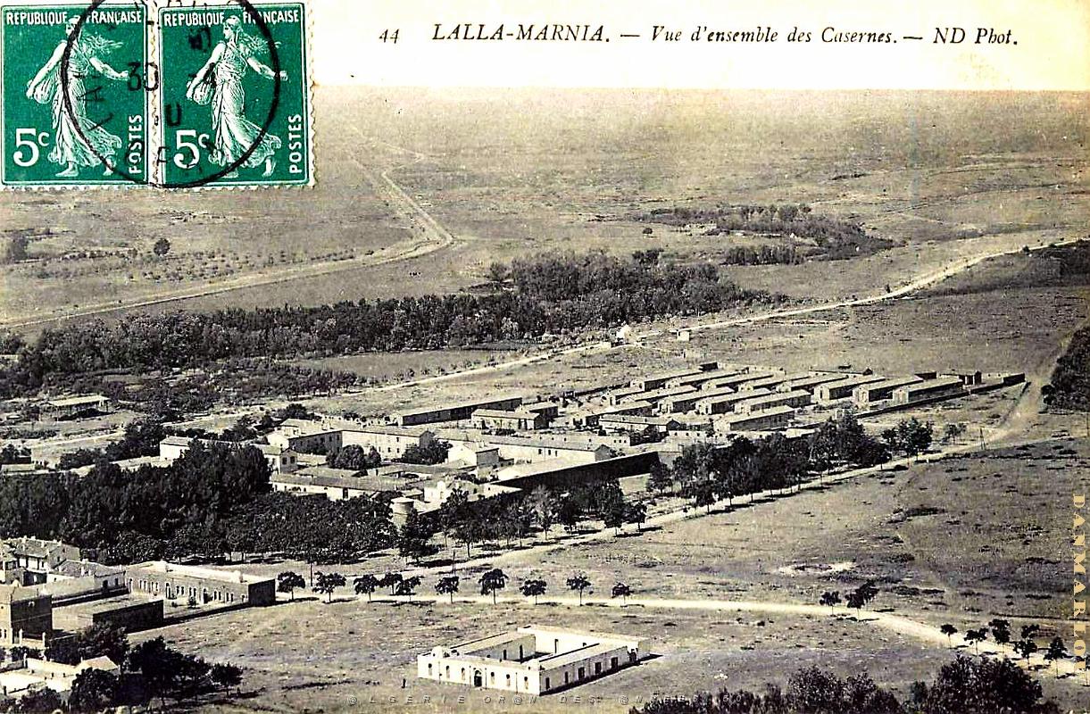 Marnia - Casernes - Vue ensemble - 1910.jpg